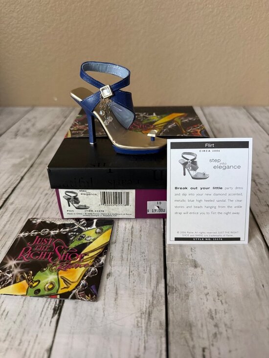 Just The Right Shoe Other - 2006 Just the Right Shoe by Raine "Flirt" Mini Shoe Figurine #25578 NEW w/Box